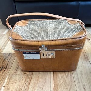 Vintage STARFLITE Leather Train Case Luggage LARGE Make-up Cosmetic Mirror TAN